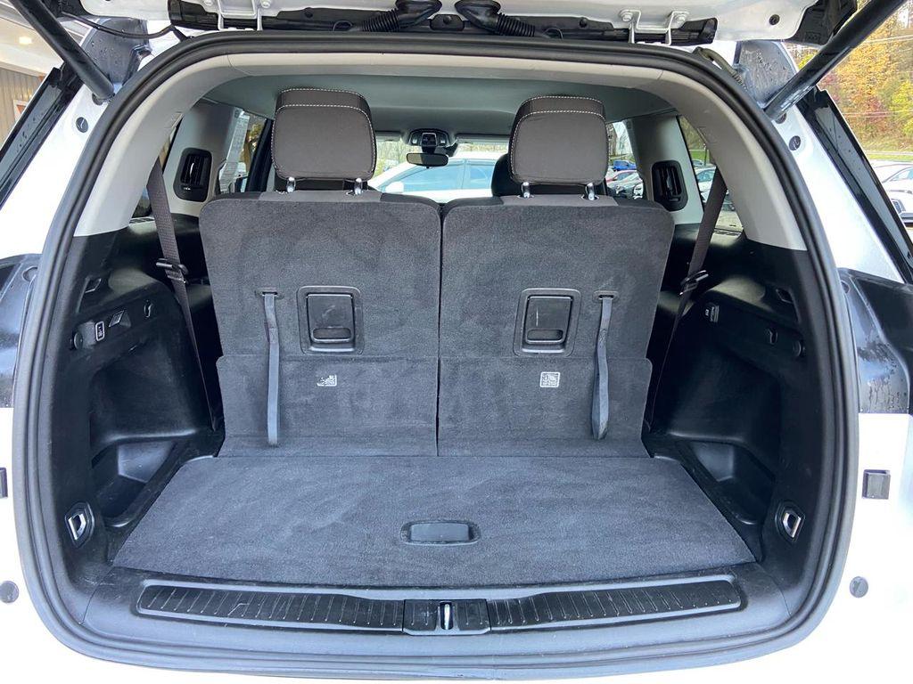 used 2023 Jeep Grand Cherokee L car, priced at $29,975