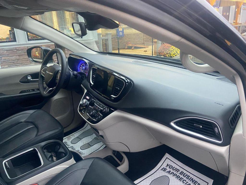 used 2024 Chrysler Pacifica car, priced at $30,975