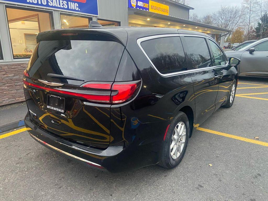 used 2024 Chrysler Pacifica car, priced at $30,975