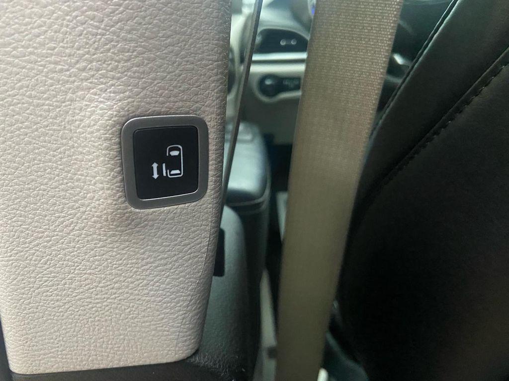 used 2024 Chrysler Pacifica car, priced at $30,975