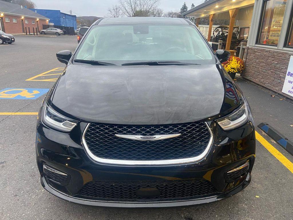 used 2024 Chrysler Pacifica car, priced at $30,975