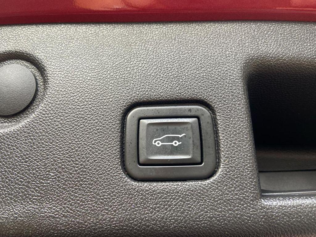 used 2020 Chevrolet Equinox car, priced at $22,975
