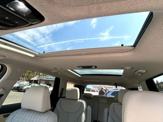 used 2024 Hyundai Palisade car, priced at $42,975