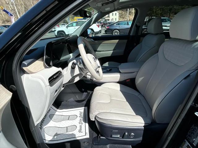 used 2024 Hyundai Palisade car, priced at $42,975