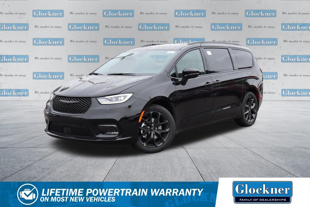 new 2024 Chrysler Pacifica car, priced at $51,776