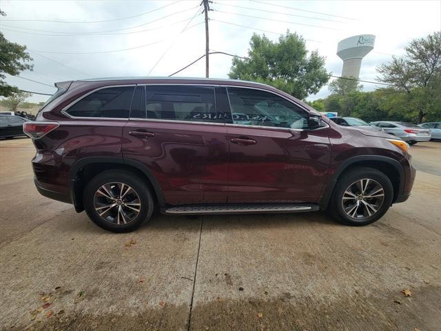 used 2016 Toyota Highlander car, priced at $19,999