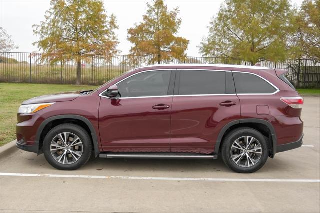 used 2016 Toyota Highlander car, priced at $18,749