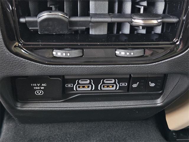 new 2025 Jeep Grand Cherokee car, priced at $40,286