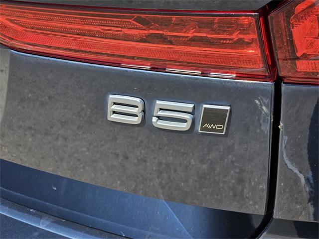 used 2022 Volvo XC60 car, priced at $22,995