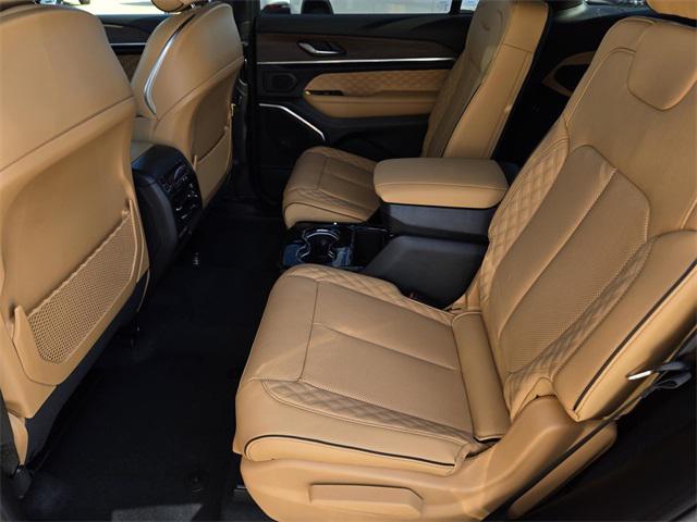 new 2025 Jeep Grand Cherokee L car, priced at $63,175