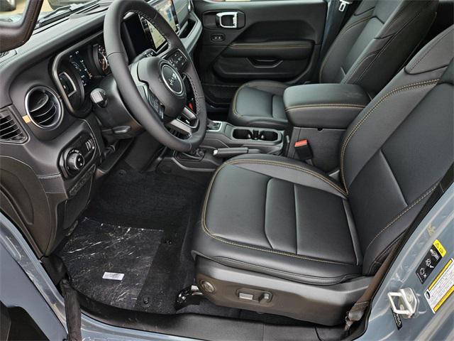 new 2025 Jeep Gladiator car, priced at $45,157