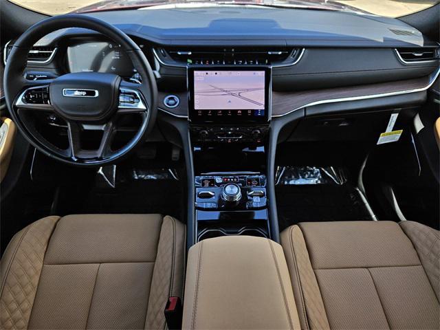 new 2025 Jeep Grand Cherokee car, priced at $58,900