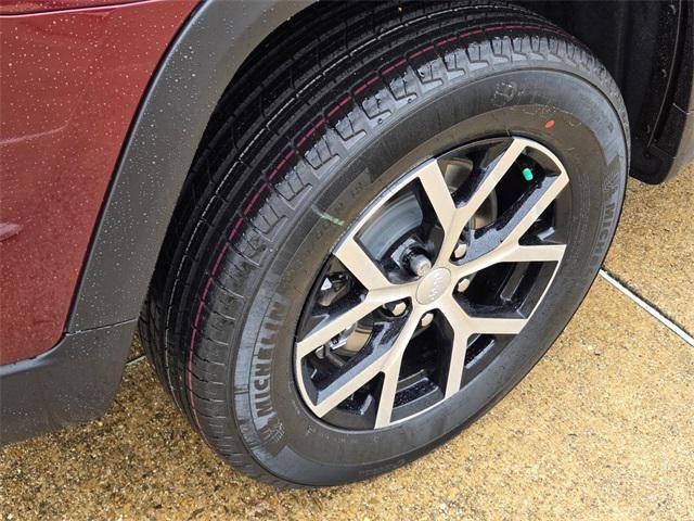 new 2025 Jeep Grand Cherokee L car, priced at $43,495