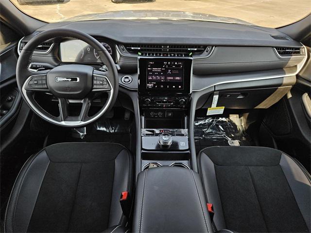 new 2025 Jeep Grand Cherokee car, priced at $42,480