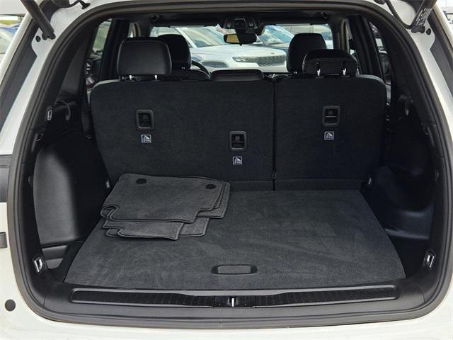 used 2024 Jeep Grand Cherokee car, priced at $37,411