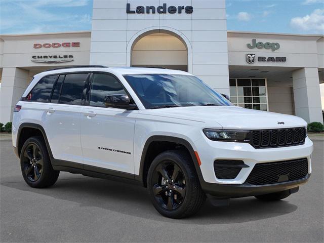 used 2024 Jeep Grand Cherokee car, priced at $37,411