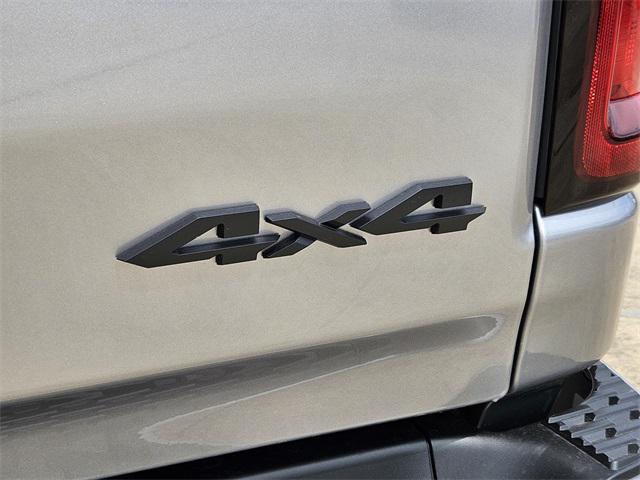 new 2025 Ram 1500 car, priced at $43,702
