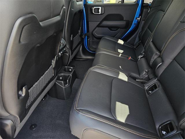 new 2025 Jeep Gladiator car, priced at $47,730