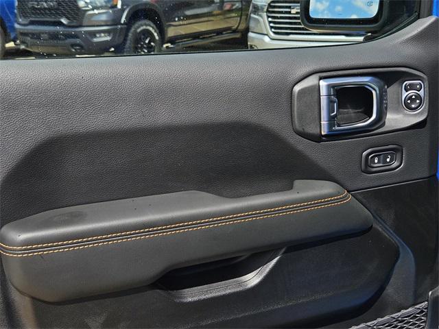 new 2025 Jeep Gladiator car, priced at $47,730