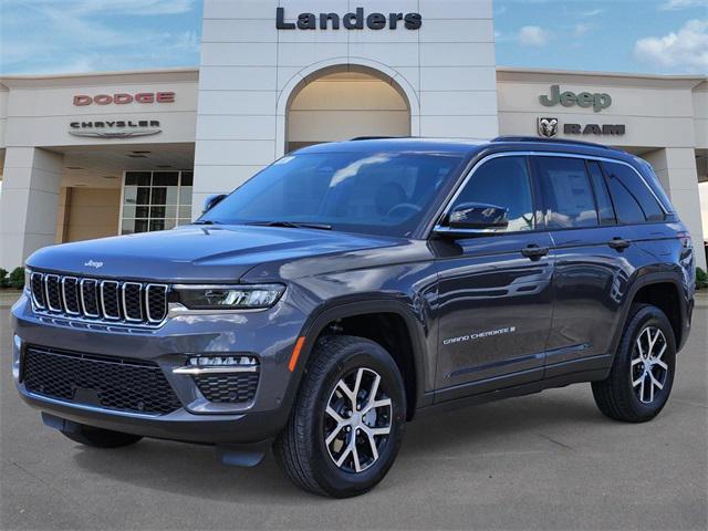 new 2025 Jeep Grand Cherokee car, priced at $46,685