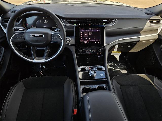 new 2025 Jeep Grand Cherokee car, priced at $39,780