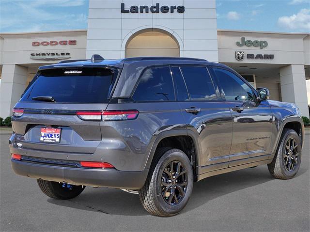 new 2025 Jeep Grand Cherokee car, priced at $39,780