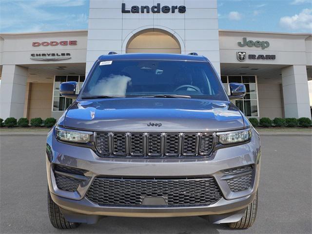 new 2025 Jeep Grand Cherokee car, priced at $39,780