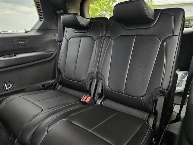 new 2025 Jeep Grand Cherokee L car, priced at $44,672
