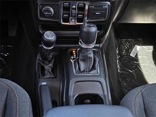 new 2025 Jeep Wrangler car, priced at $43,675