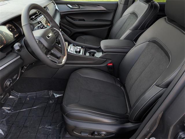 new 2025 Jeep Grand Cherokee car, priced at $42,480