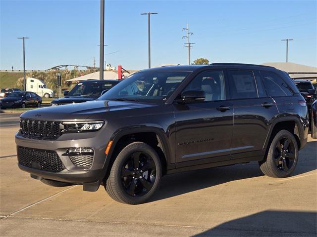 new 2025 Jeep Grand Cherokee car, priced at $41,970