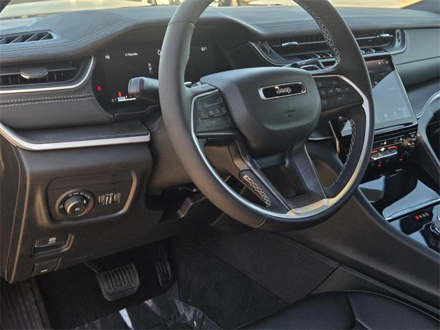 new 2025 Jeep Grand Cherokee car, priced at $41,970