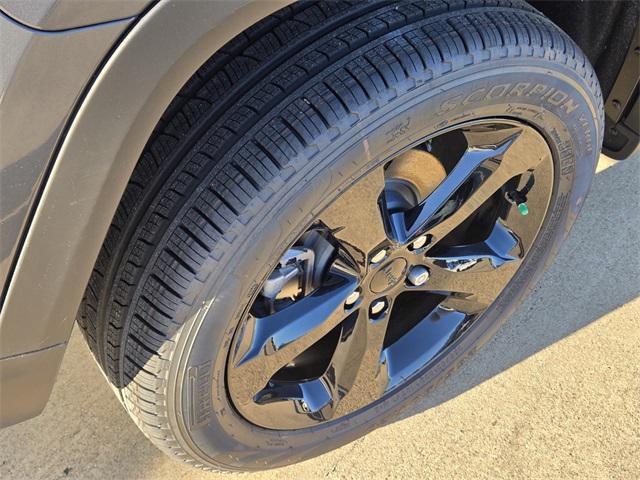 new 2025 Jeep Grand Cherokee car, priced at $41,970