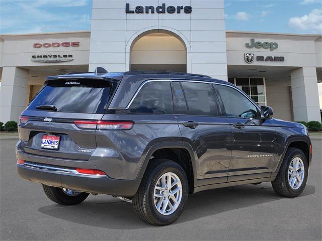 new 2025 Jeep Grand Cherokee car, priced at $38,125