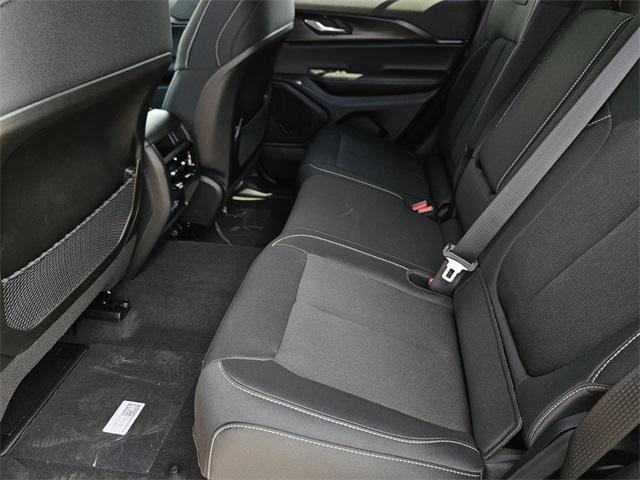 new 2025 Jeep Grand Cherokee car, priced at $38,125