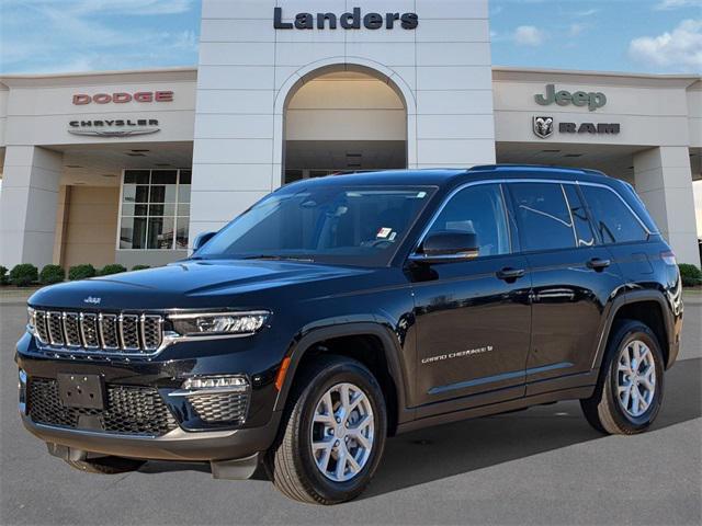 used 2024 Jeep Grand Cherokee car, priced at $33,469