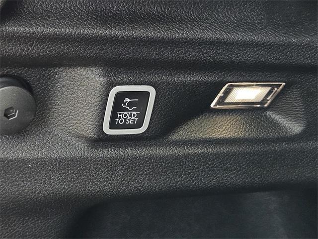 new 2025 Jeep Grand Cherokee L car, priced at $44,077