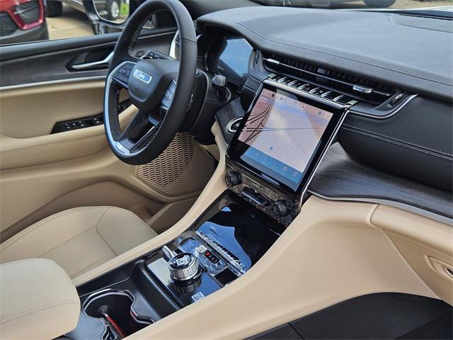 new 2025 Jeep Grand Cherokee L car, priced at $44,077