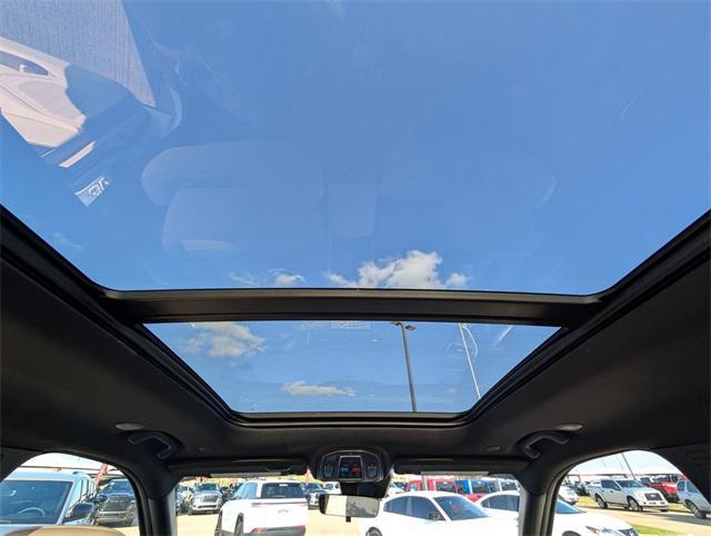 new 2025 Jeep Grand Cherokee L car, priced at $48,240