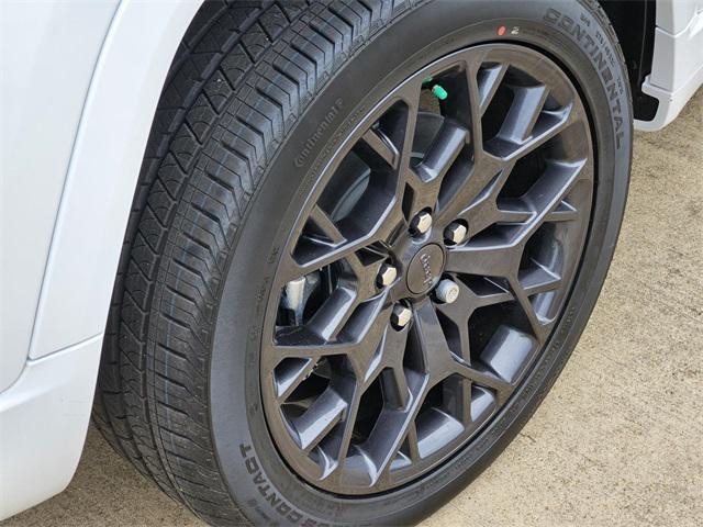 new 2025 Jeep Grand Cherokee L car, priced at $61,316