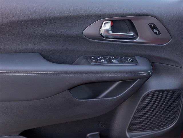 new 2026 Chrysler Pacifica car, priced at $47,785
