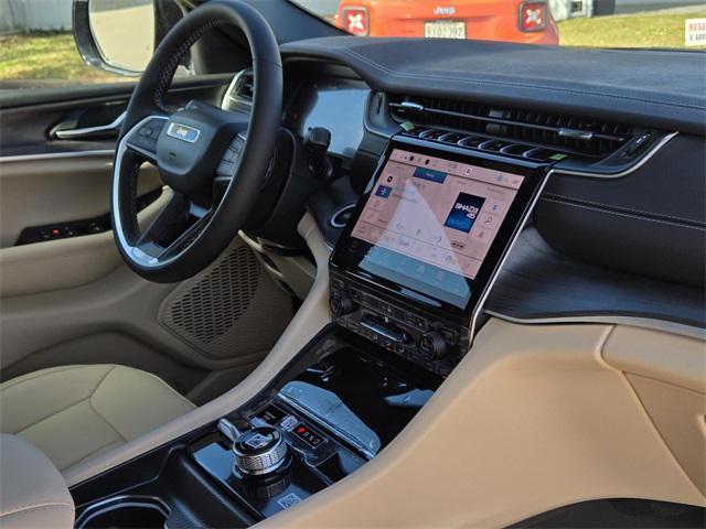 new 2025 Jeep Grand Cherokee L car, priced at $40,900
