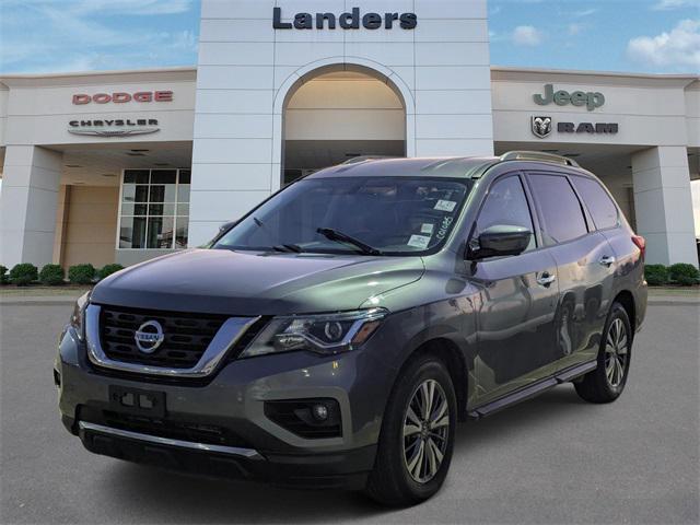 used 2020 Nissan Pathfinder car, priced at $17,194