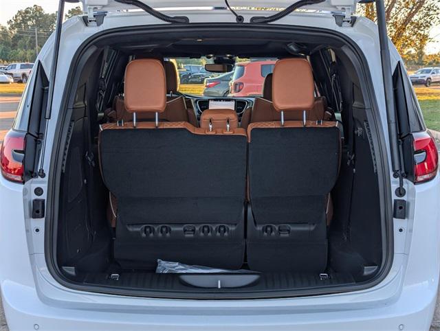 new 2026 Chrysler Pacifica car, priced at $57,035