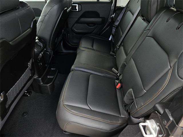 new 2025 Jeep Wrangler car, priced at $54,070