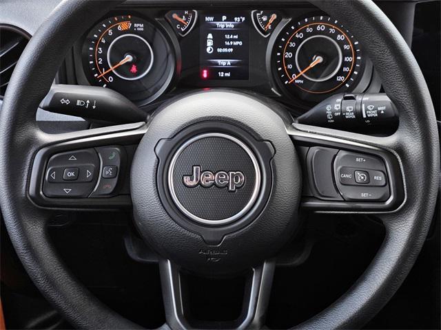 new 2025 Jeep Wrangler car, priced at $40,945