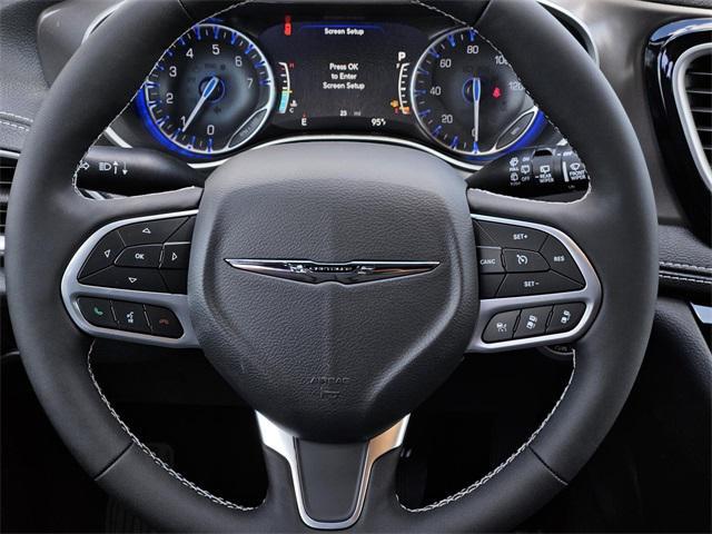 new 2025 Chrysler Pacifica car, priced at $43,527