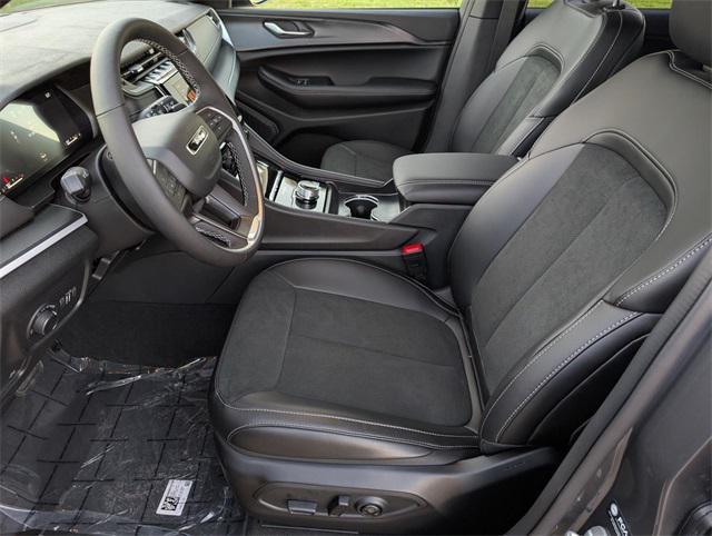 new 2025 Jeep Grand Cherokee car, priced at $43,480