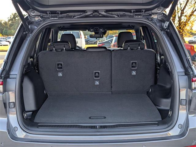 new 2025 Jeep Grand Cherokee car, priced at $43,480