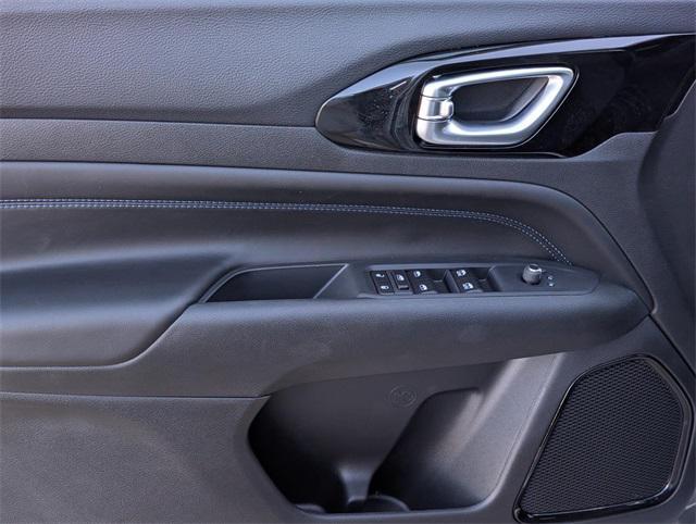 new 2026 Jeep Compass car, priced at $33,410